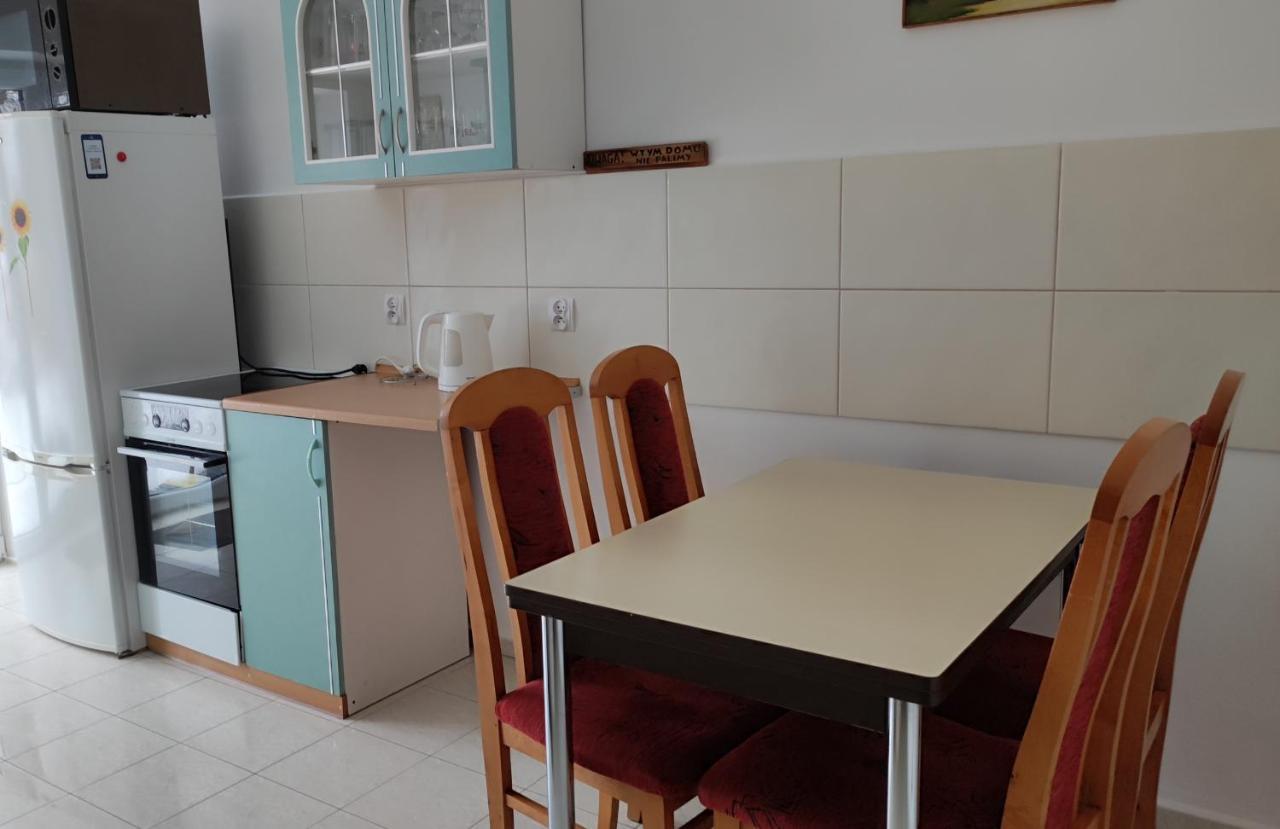 Pokoje Przy Kominie Piecki  Buitenkant foto